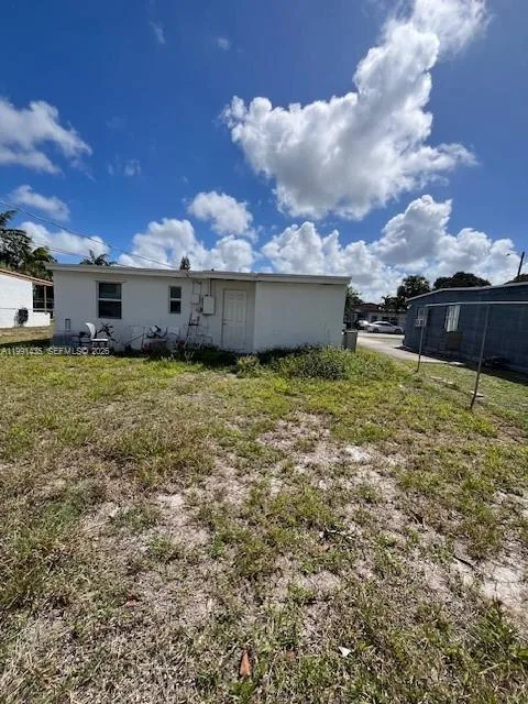 2305 NW 13 CT, Fort Lauderdale, FL 33311 photo 2