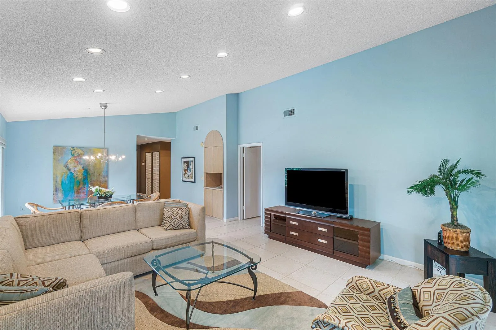 27 Stratford Lane W # D, Boynton Beach, FL 33436 photo 2