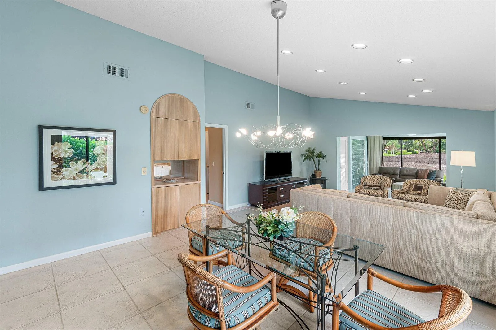 27 Stratford Lane W # D, Boynton Beach, FL 33436 photo 3