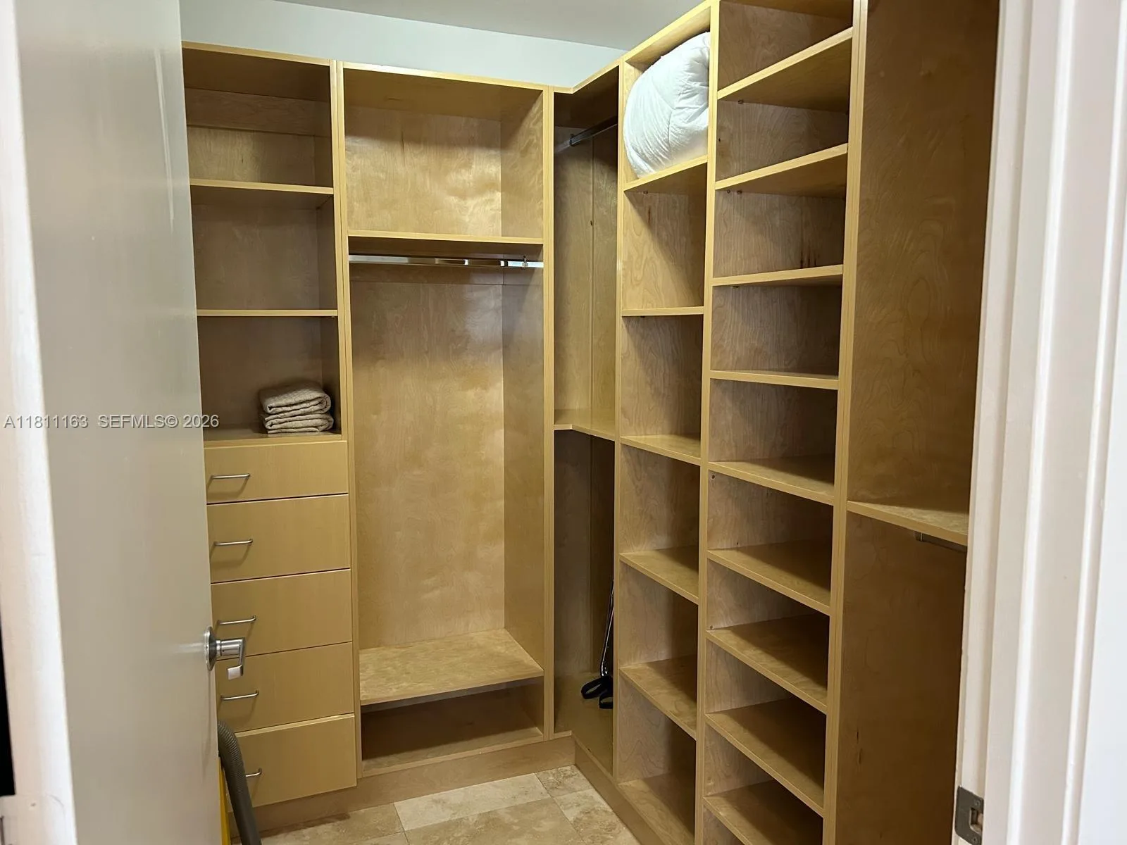 1050 Brickell Ave # 3102, Miami, FL 33131 photo 8