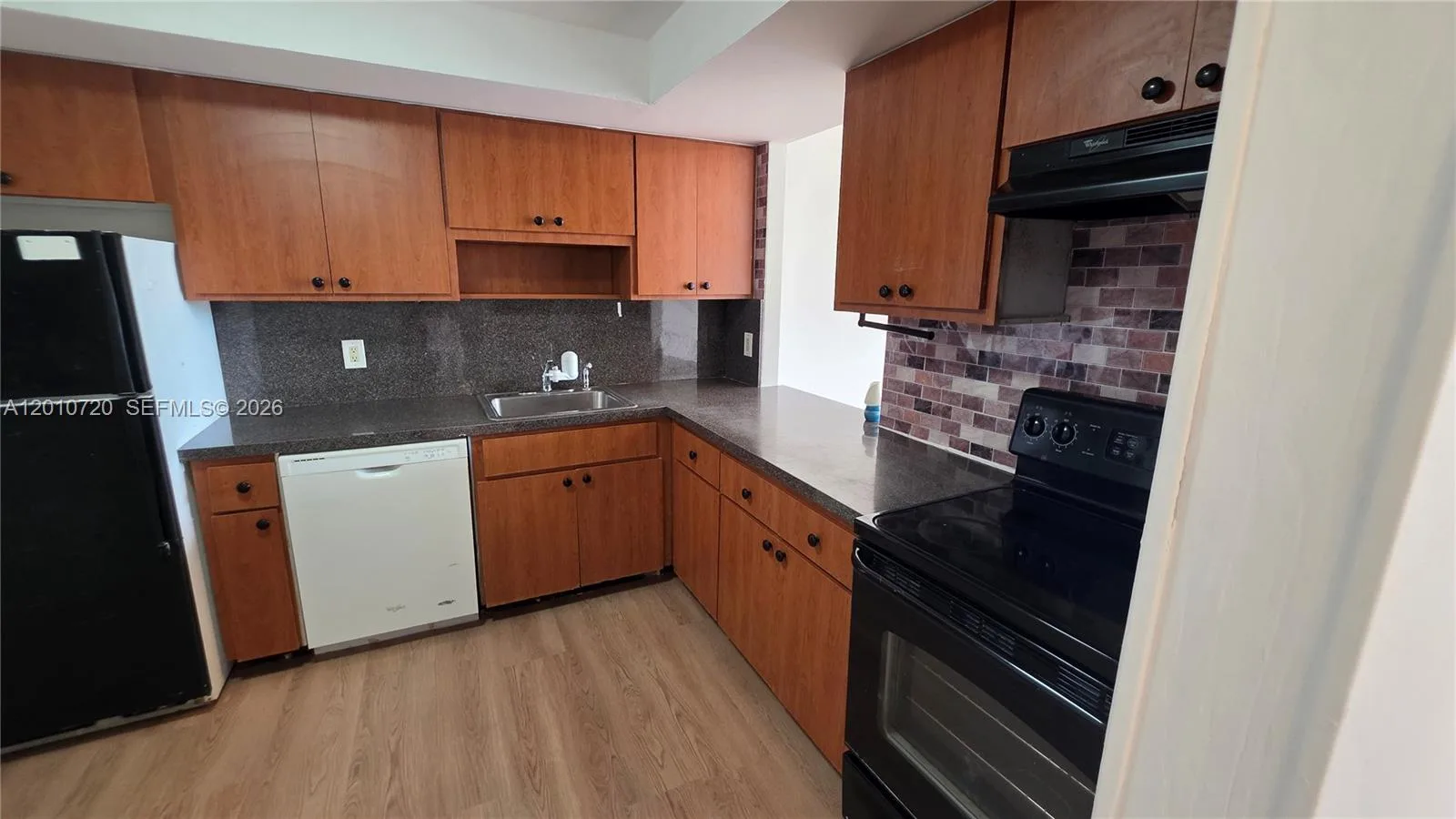1351 NE Miami Gardens Dr # 413E, Miami, FL 33179 photo 6