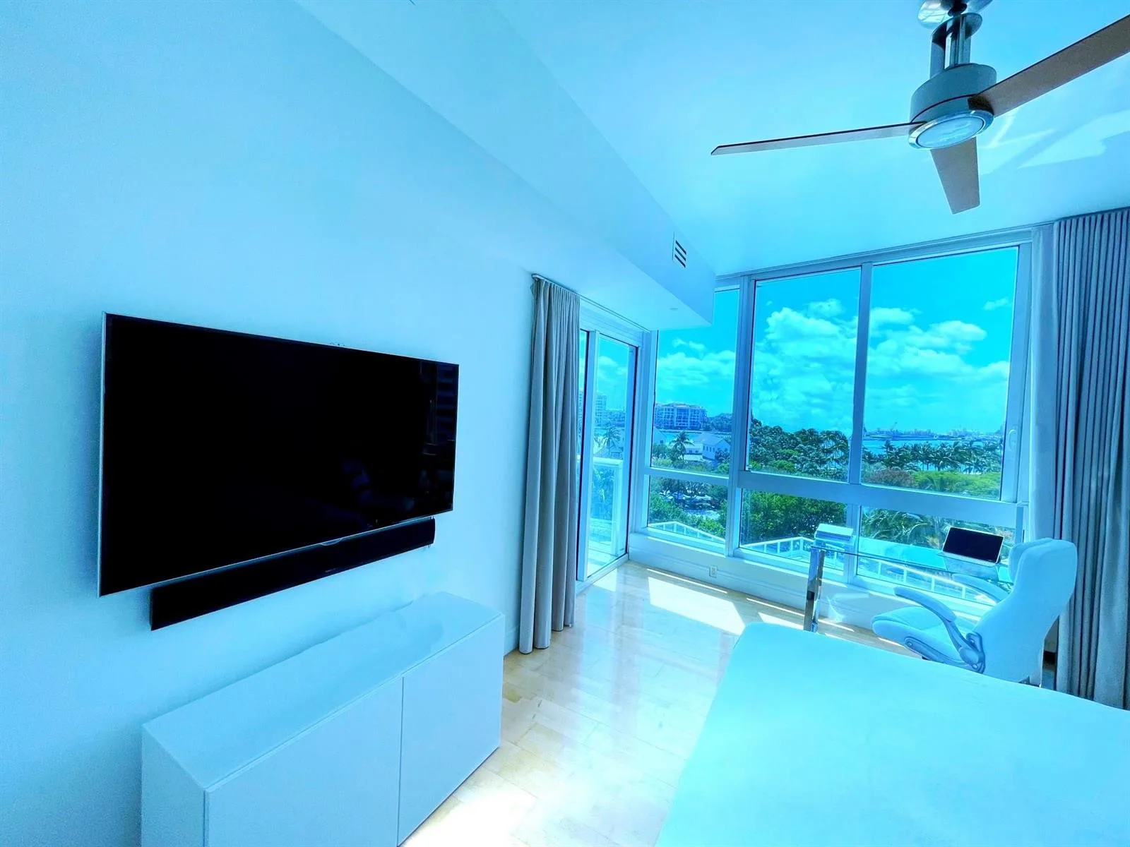 100 S Pointe Drive # 602, Miami Beach, FL 33139 photo 9