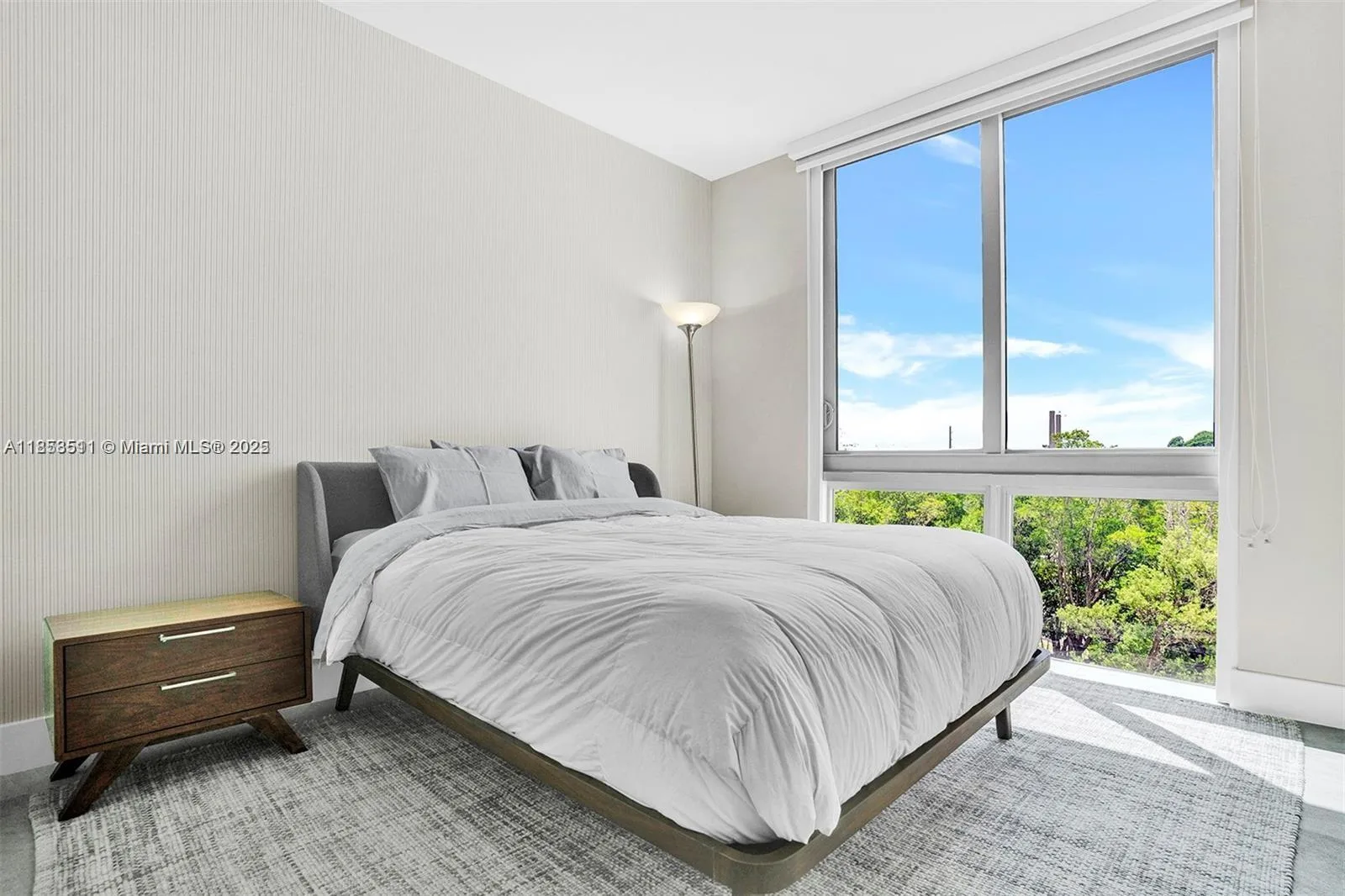 16385 Biscayne Blvd # 421, North Miami Beach, FL 33160 photo 13