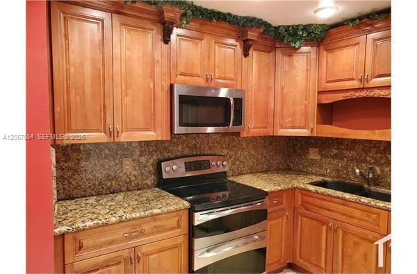 2061 NW 47th Ter # 209, Lauderhill, FL 33313 — zdjęcie 2