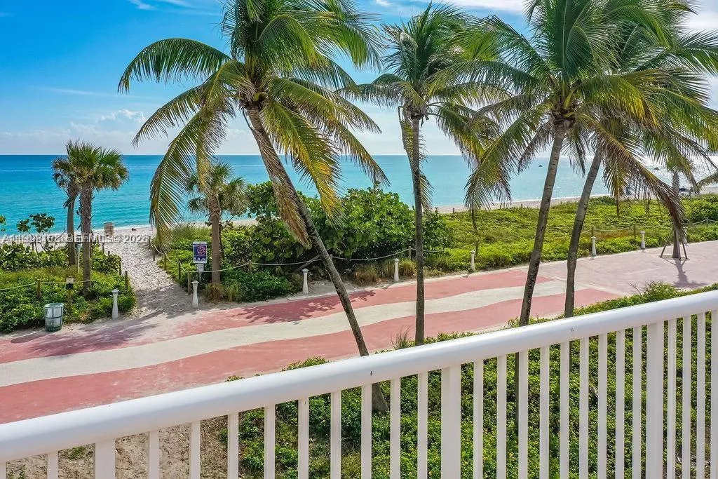 5401 Collins Ave # 1514, Miami Beach, FL 33140 photo 5