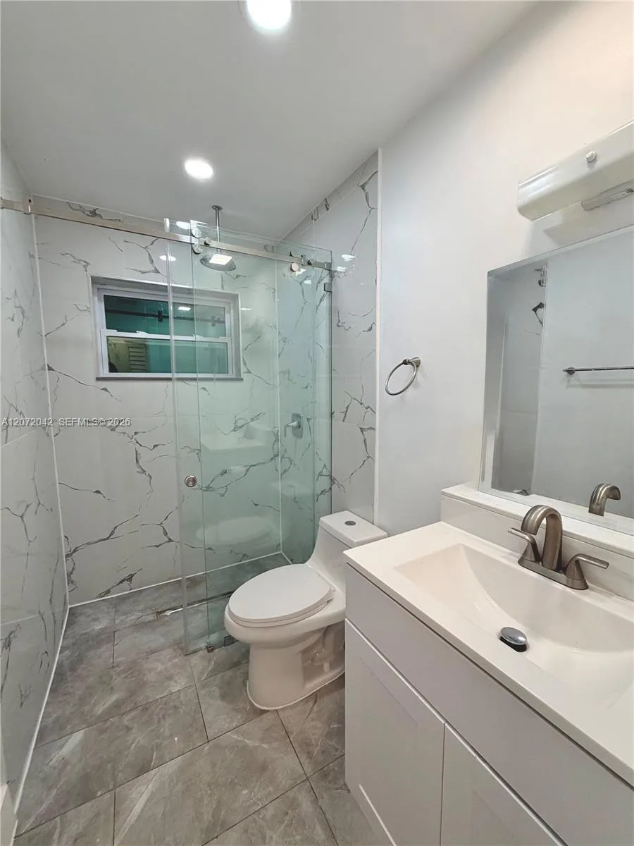 1500 SW 10th St # Side, Miami, FL 33135 photo 7