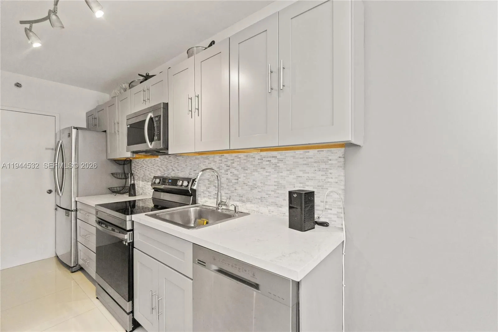 100 Lincoln Rd # 501, Miami Beach, FL 33139 photo 6