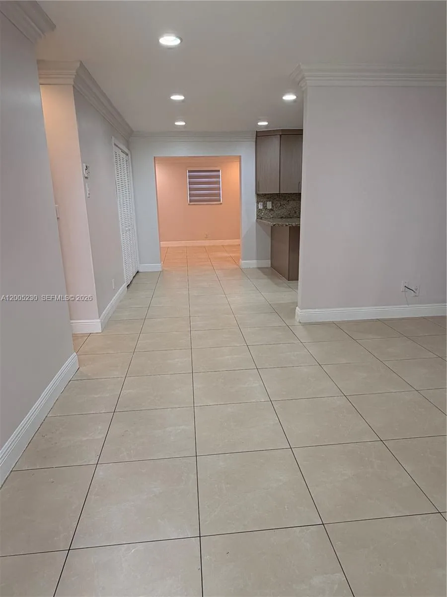 3011 N 74th Ave, Hollywood, FL 33024 photo 5