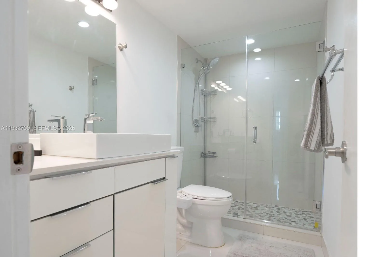 19380 Collins Ave # 1003, Sunny Isles Beach, FL 33160 photo 9
