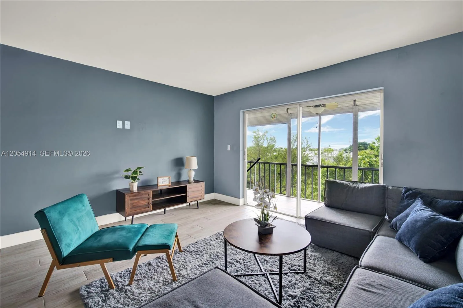 950 Hillcrest Dr # 414, Hollywood, FL 33021 photo 3