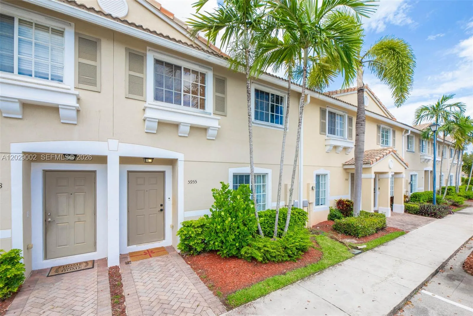 5955 London Ln # 0, Tamarac, FL 33321