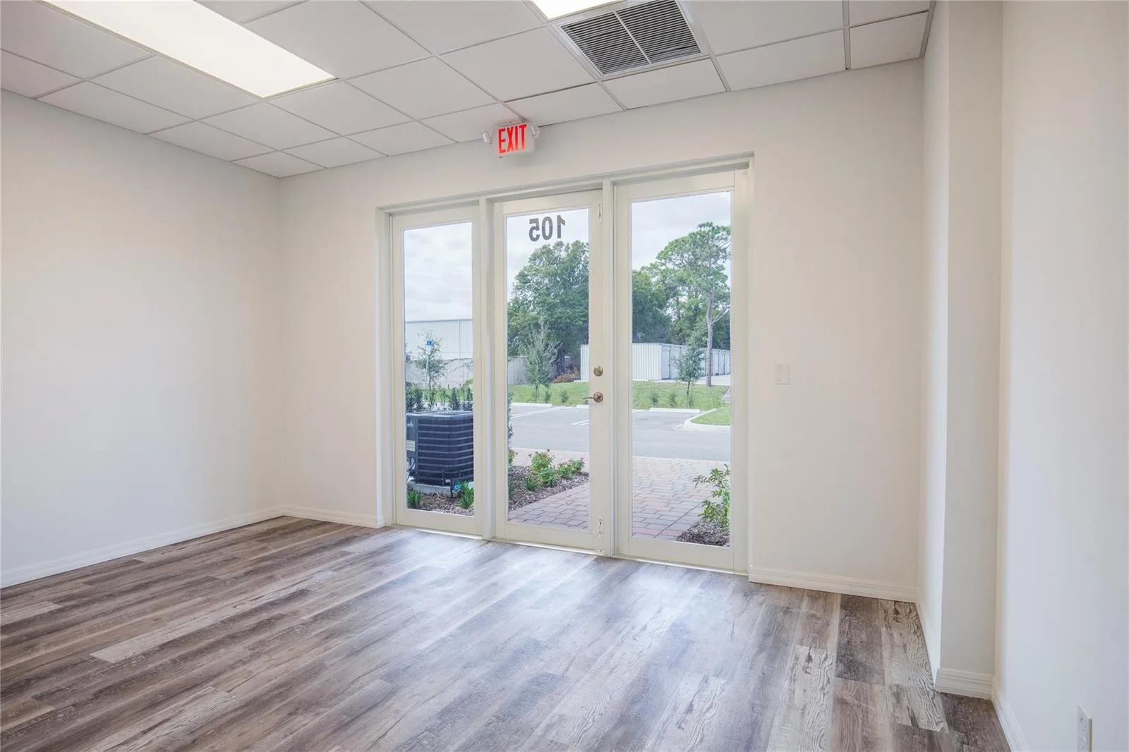 460 NW Peacock Boulevard, Port St. Lucie, FL 34986 photo 3