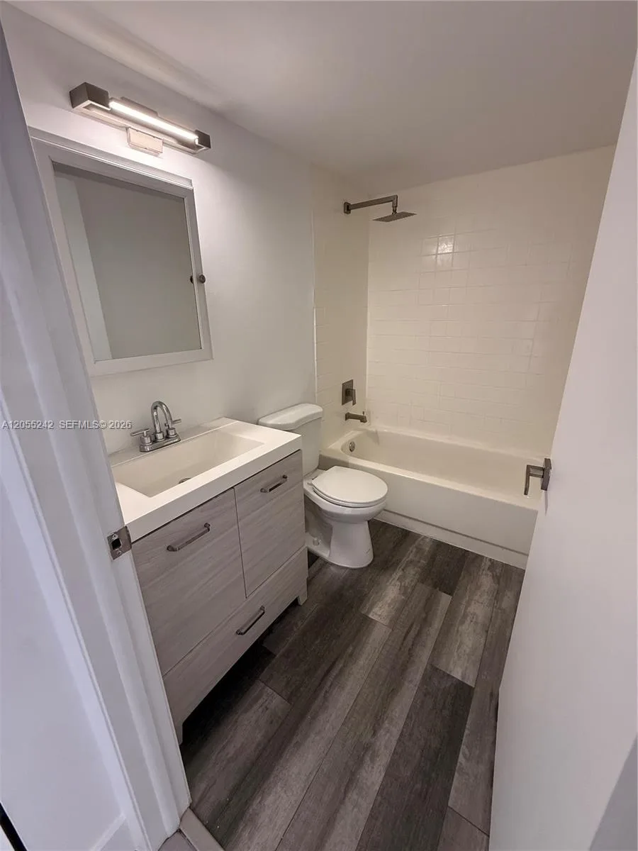8240 SW 210th St # 203, Cutler Bay, FL 33189 photo 10