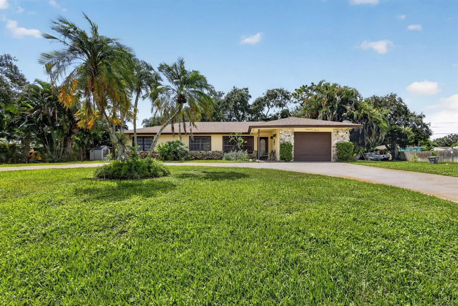 4746 CANAL Drive, Lake Worth, FL 33463