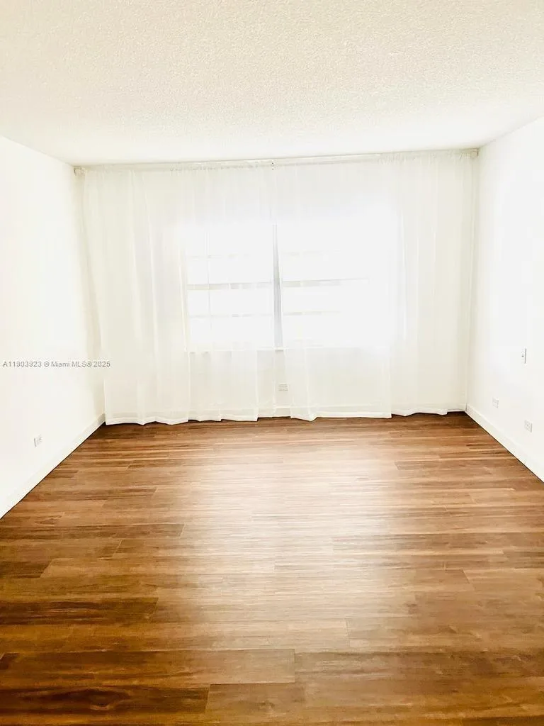 231 174th St # MO-3, Sunny Isles Beach, FL 33160 photo 13