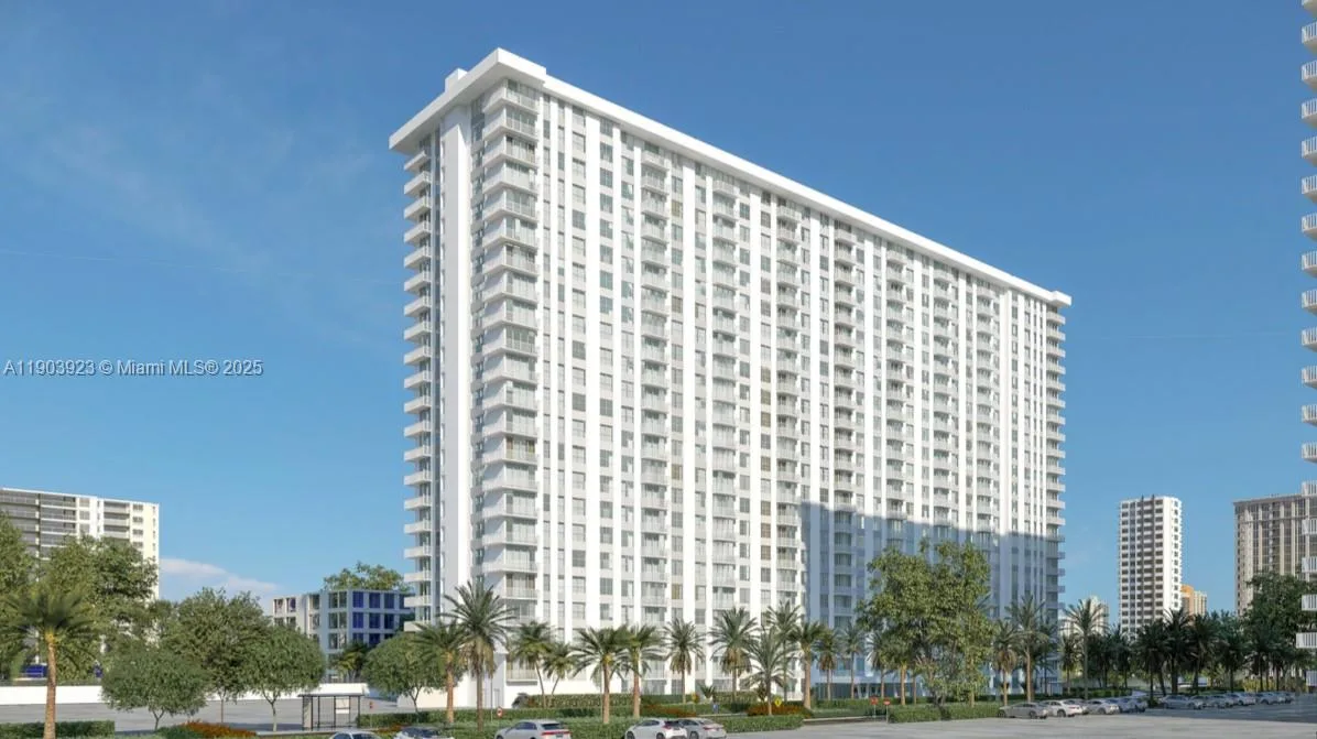 231 174th St # MO-3, Sunny Isles Beach, FL 33160 photo 2