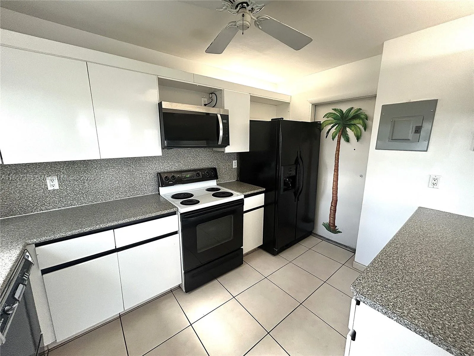 1825 S Ocean Dr # 401, Hallandale Beach, FL 33009 photo 3