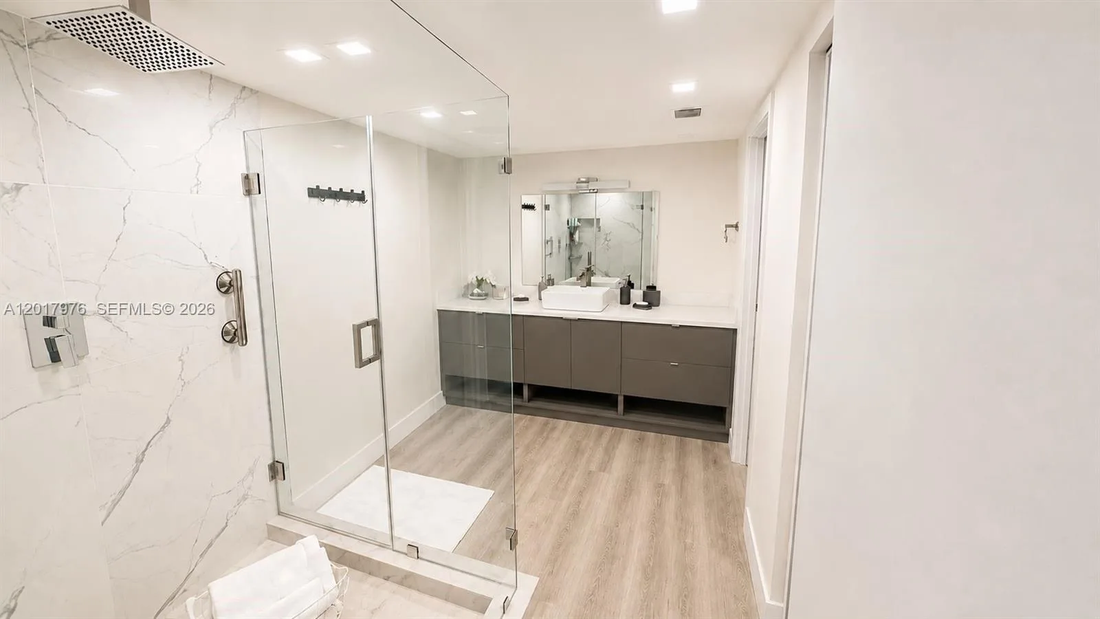 1121 Crandon Blvd # E708, Key Biscayne, FL 33149 photo 9
