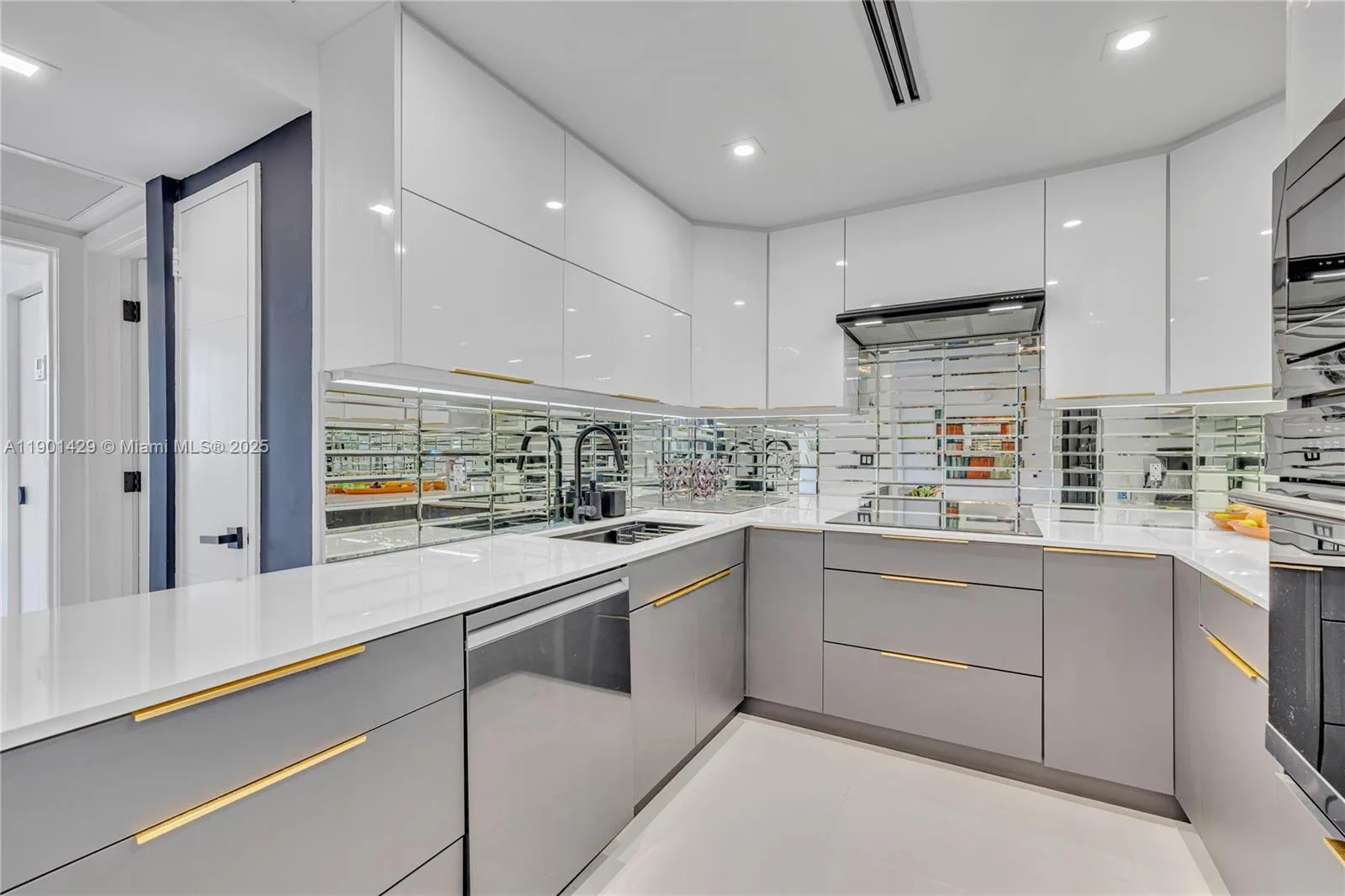 5600 Collins Ave # 10H, Miami Beach, FL 33140 photo 11