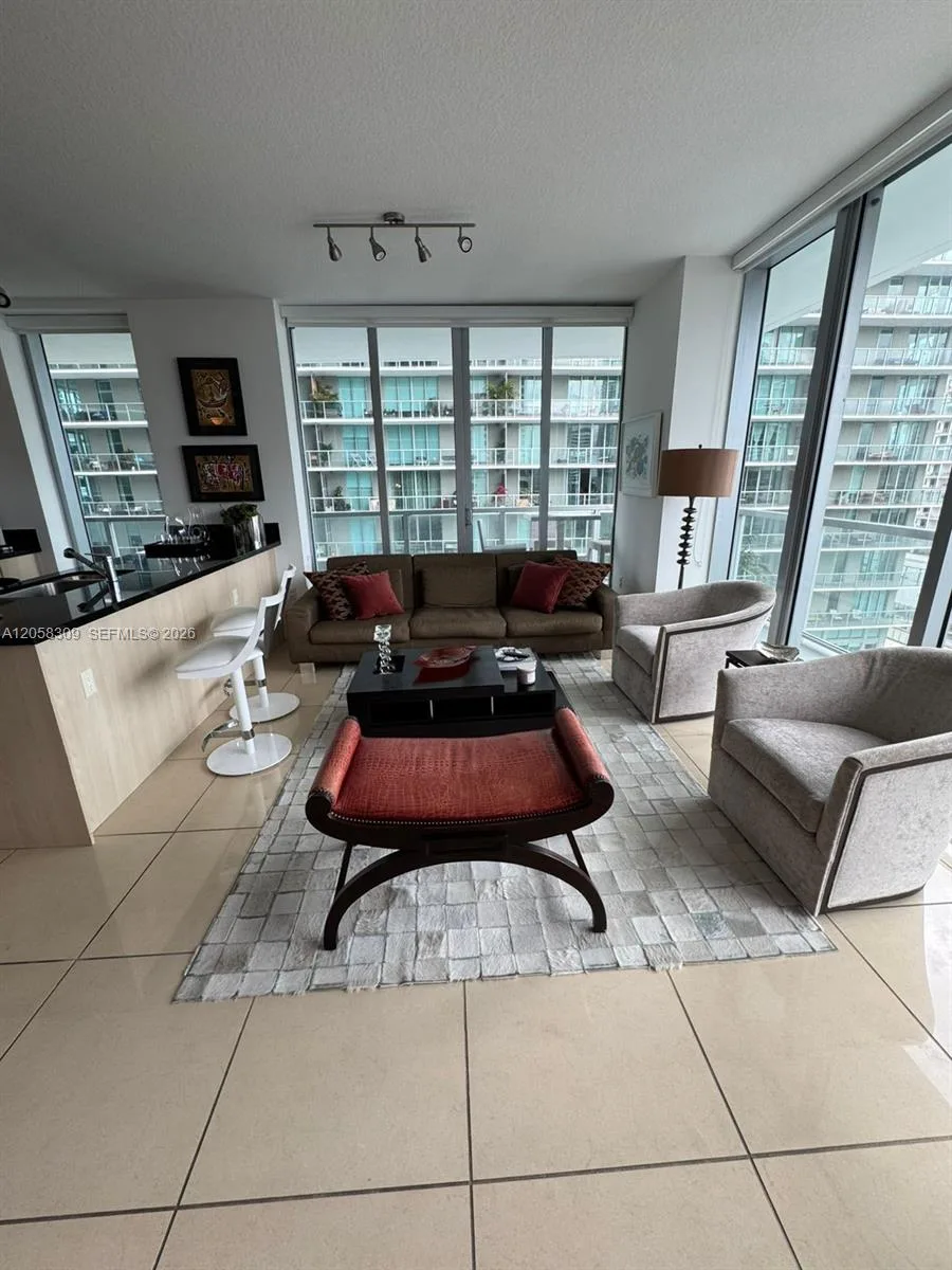 1111 SW 1 AV # 1414-N, Miami, FL 33130 photo 4