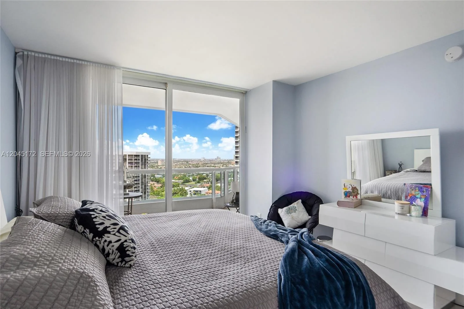 21055 Yacht Club Dr # 2005, Aventura, FL 33180 photo 13