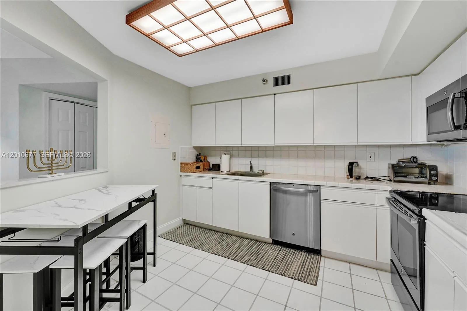 3500 Mystic Pointe Dr # 3302, Aventura, FL 33180 photo 4