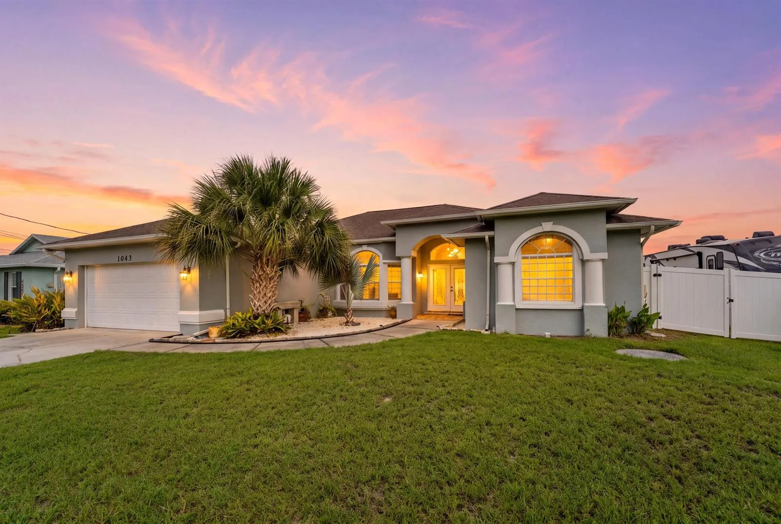 1043 SW IDOL Avenue, Port St. Lucie, FL 34953