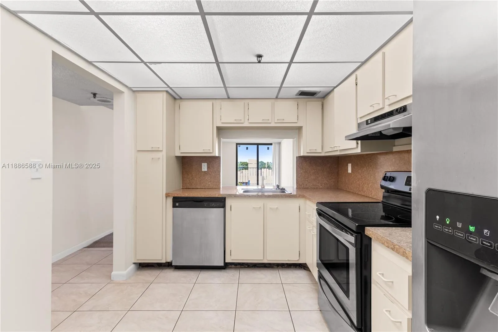 2625 Collins Ave # 608, Miami Beach, FL 33140 photo 4