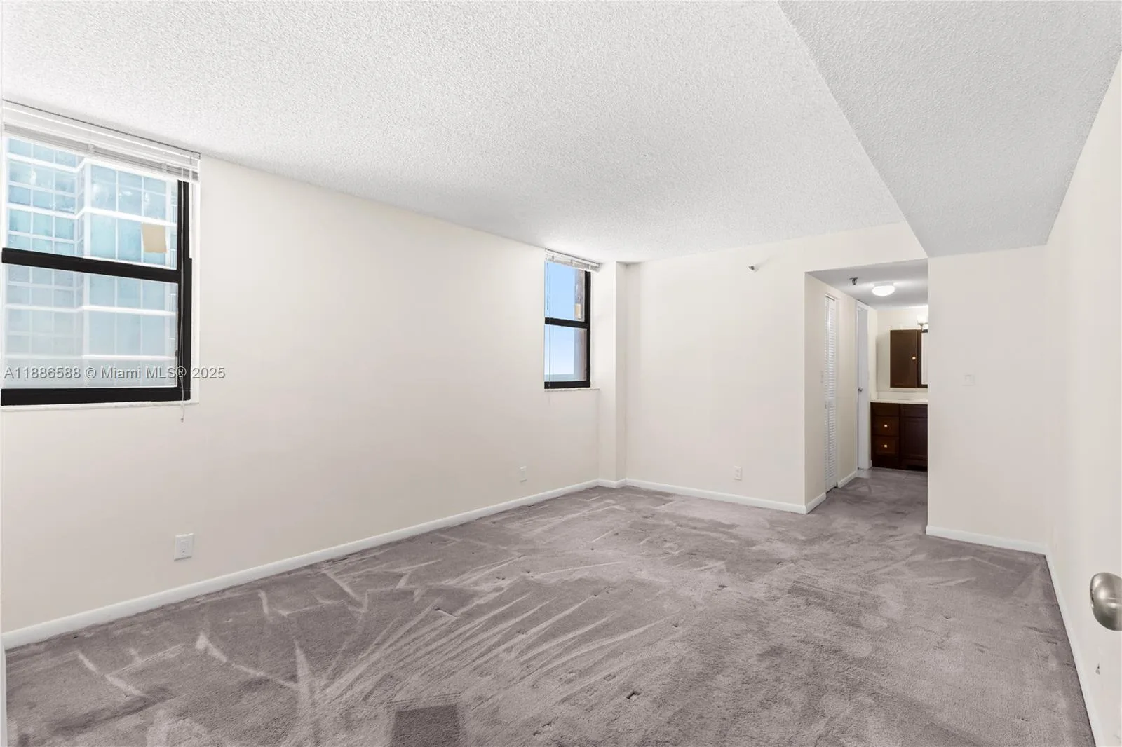 2625 Collins Ave # 608, Miami Beach, FL 33140 photo 8