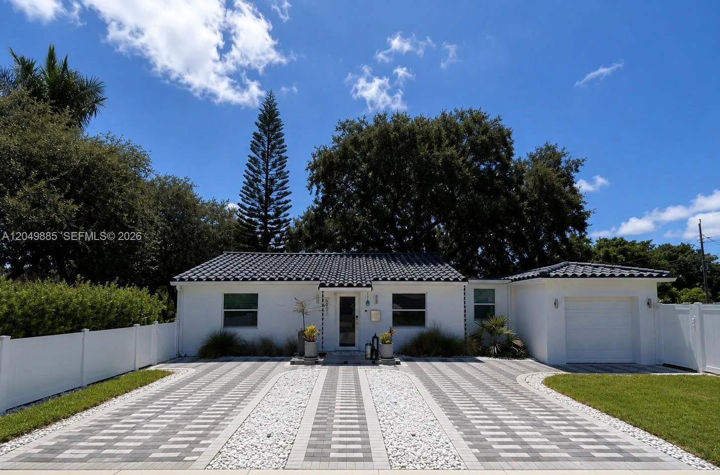 1902 N 24th Ave, Hollywood, FL 33020