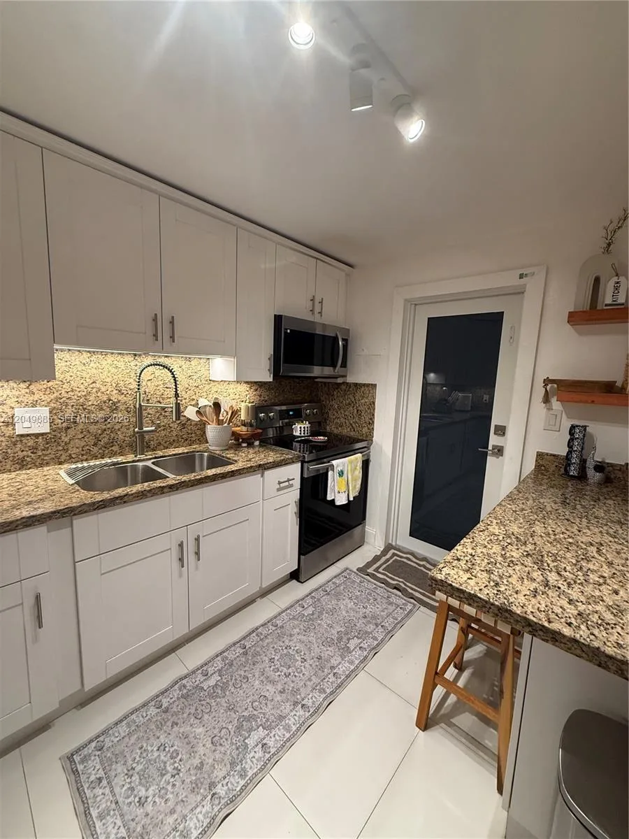 1902 N 24th Ave, Hollywood, FL 33020 photo 12