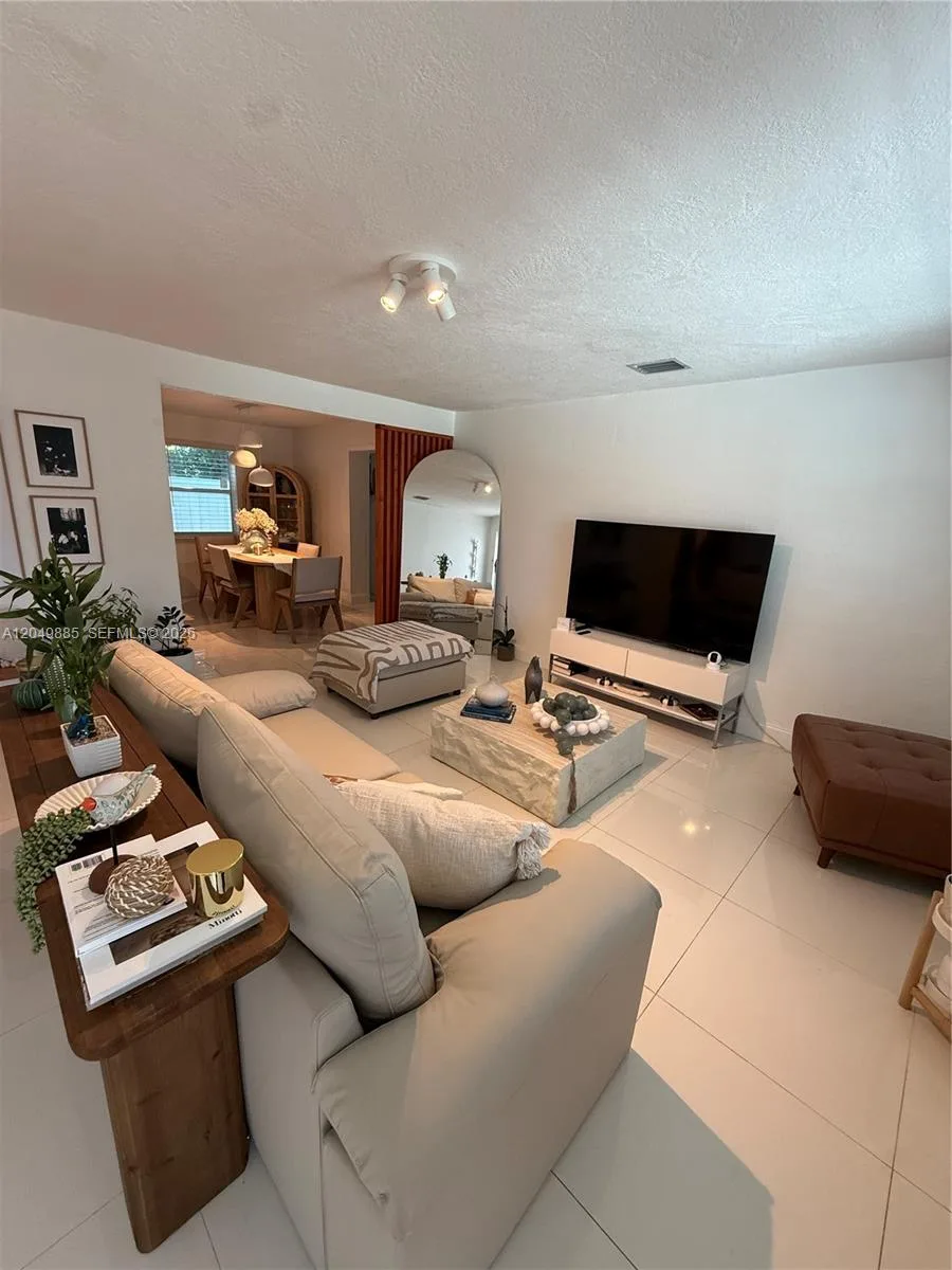 1902 N 24th Ave, Hollywood, FL 33020 photo 8