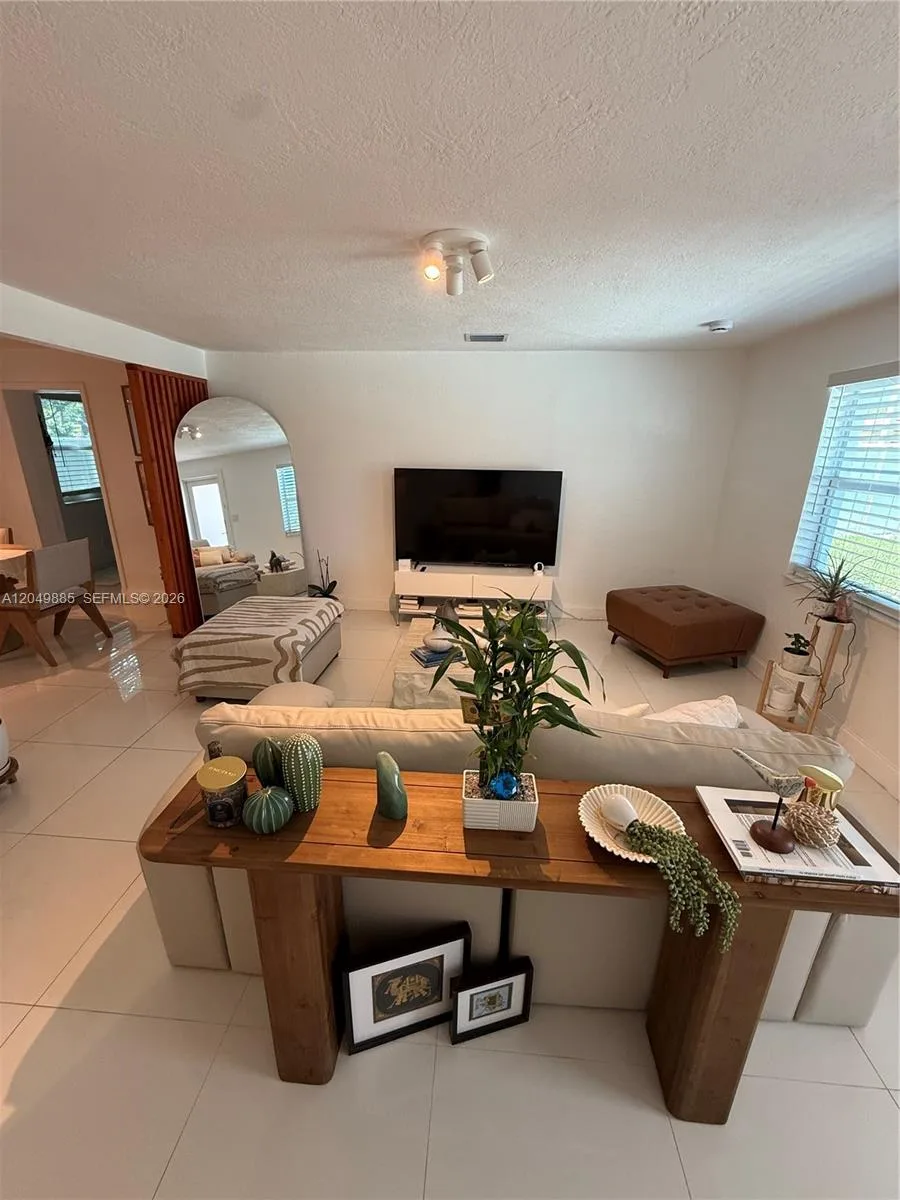 1902 N 24th Ave, Hollywood, FL 33020 photo 9