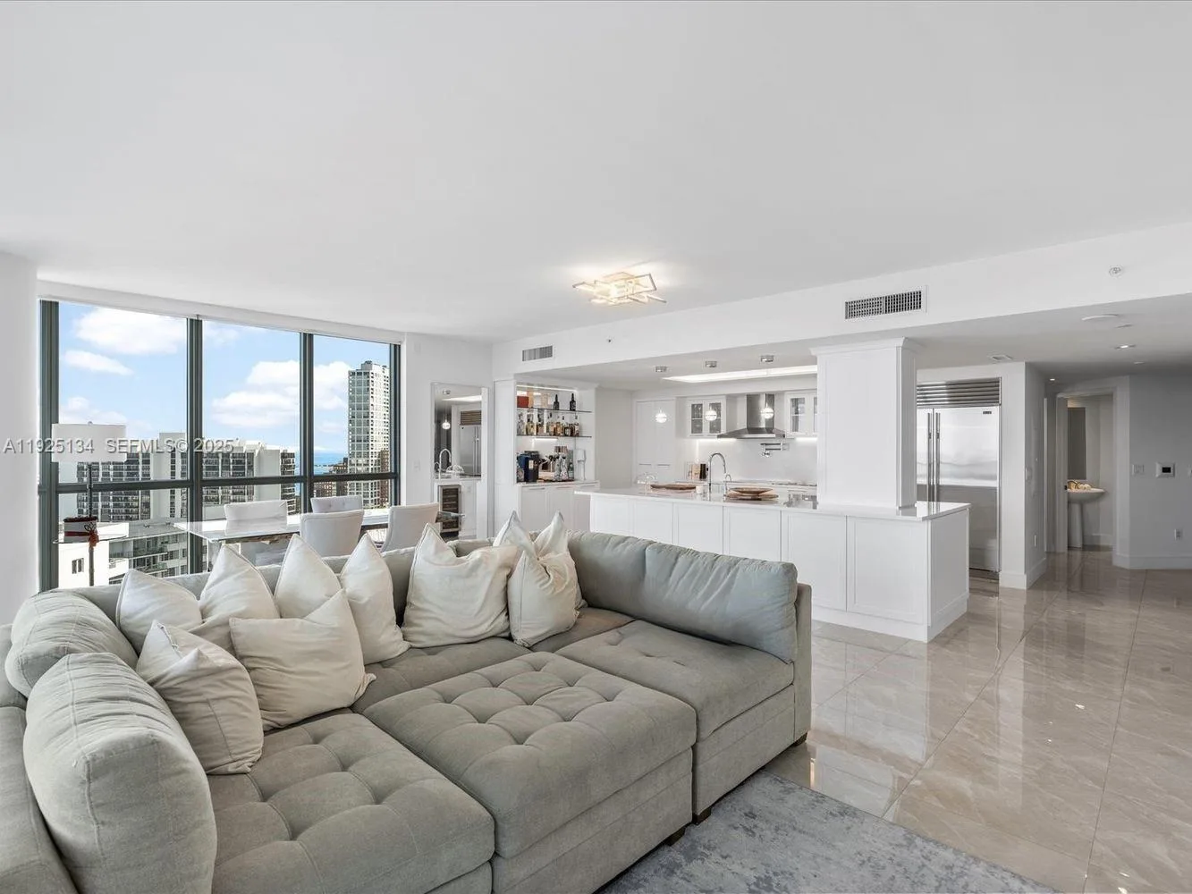 1331 Brickell Bay Dr # 1811, Miami, FL 33131 photo 4