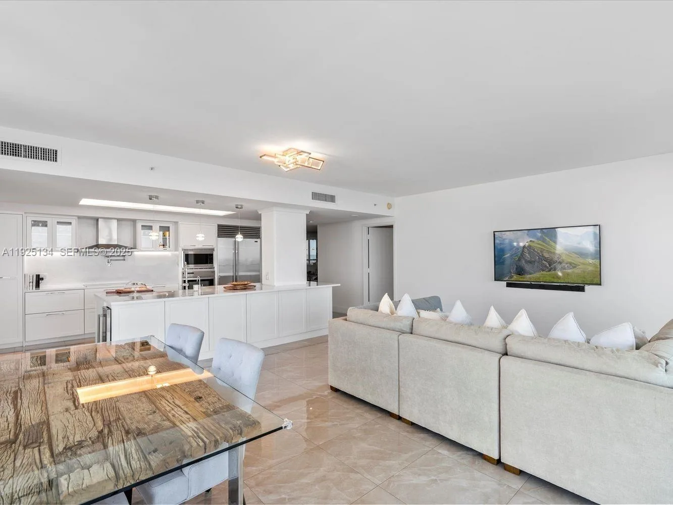 1331 Brickell Bay Dr # 1811, Miami, FL 33131 photo 5