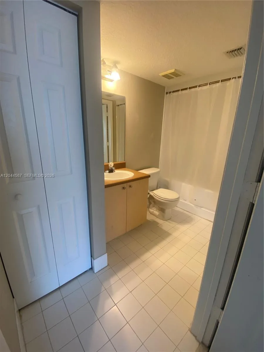 4081 San Marino Blvd # 303, West Palm Beach, FL 33409 photo 9