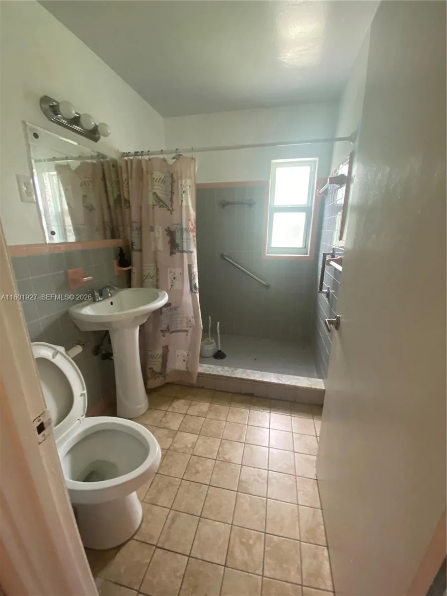 1739 SW 28th Ter, Fort Lauderdale, FL 33312 photo 13
