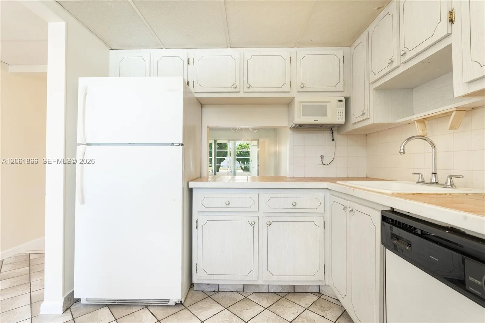 7877 Golf Cir Dr # 108, Margate, FL 33063 photo 4