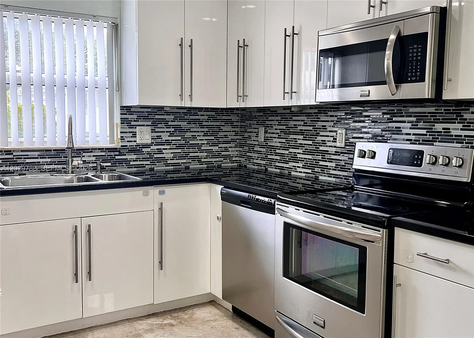 1940 Adams St, Hollywood, FL 33020 — zdjęcie 5