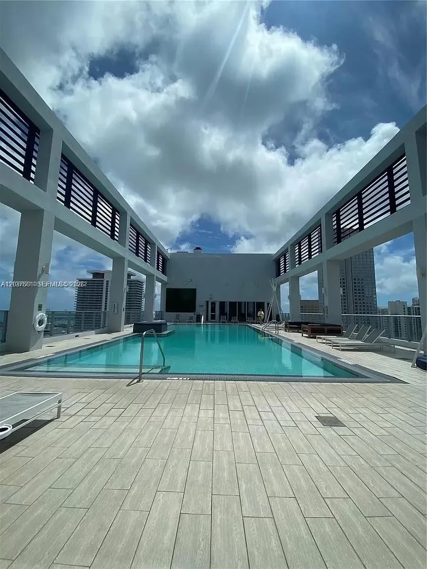 151 SE 1st St # 2405, Miami, FL 33131