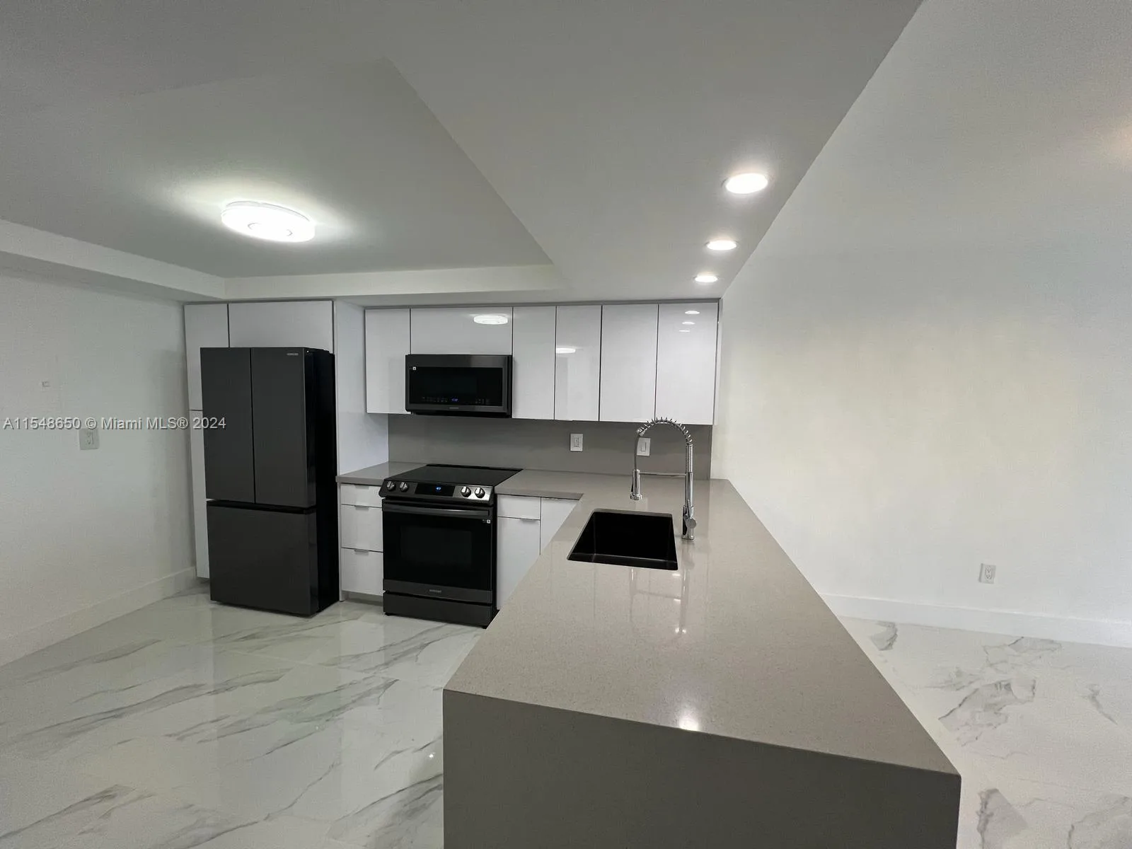 1301 NE Miami Gardens Dr # 1101W, Miami, FL 33179 photo 6