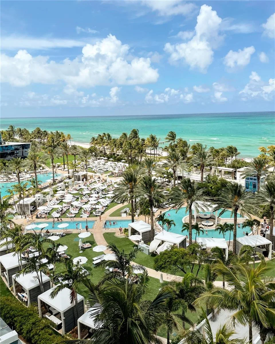 4391 Collins Ave # 1717, Miami Beach, FL 33140