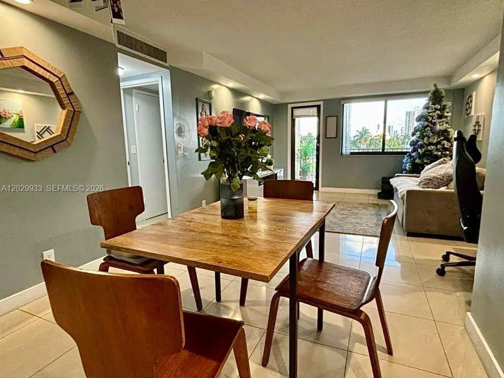 301 Golden Isles Dr # 406, Hallandale Beach, FL 33009