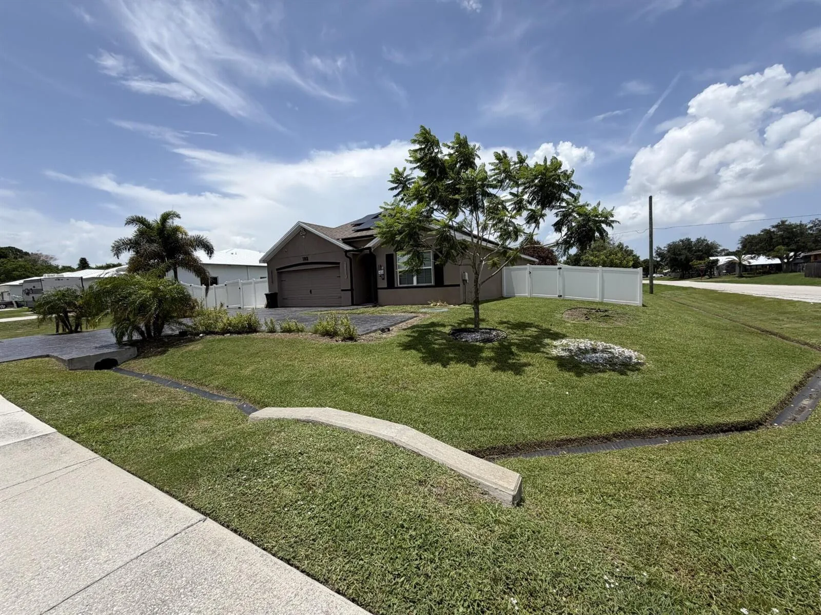 103 SW Oakridge Drive, Port St. Lucie, FL 34984