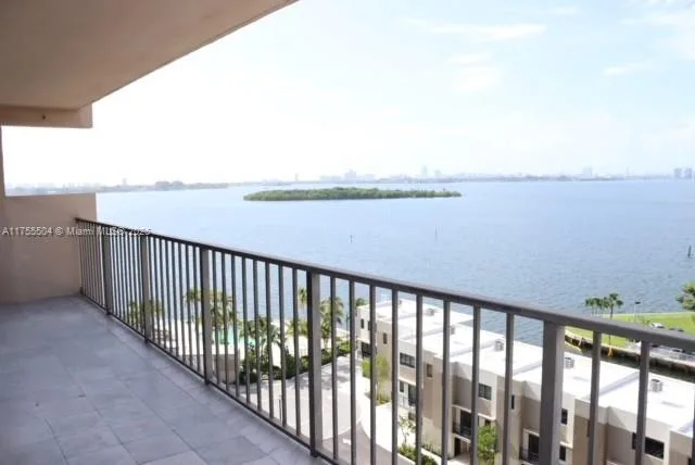 1800 NE 114th St # 1108, Miami, FL 33181 photo 5