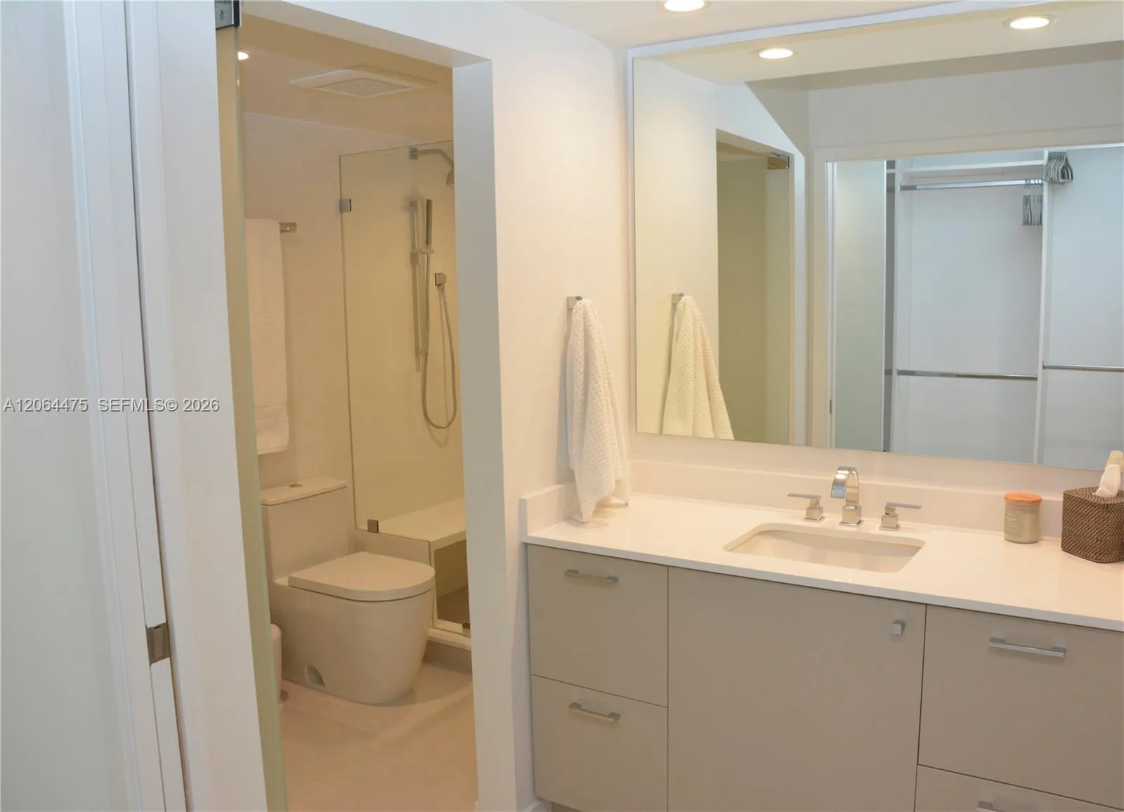 177 Ocean Lane Dr # 713, Key Biscayne, FL 33149 photo 8