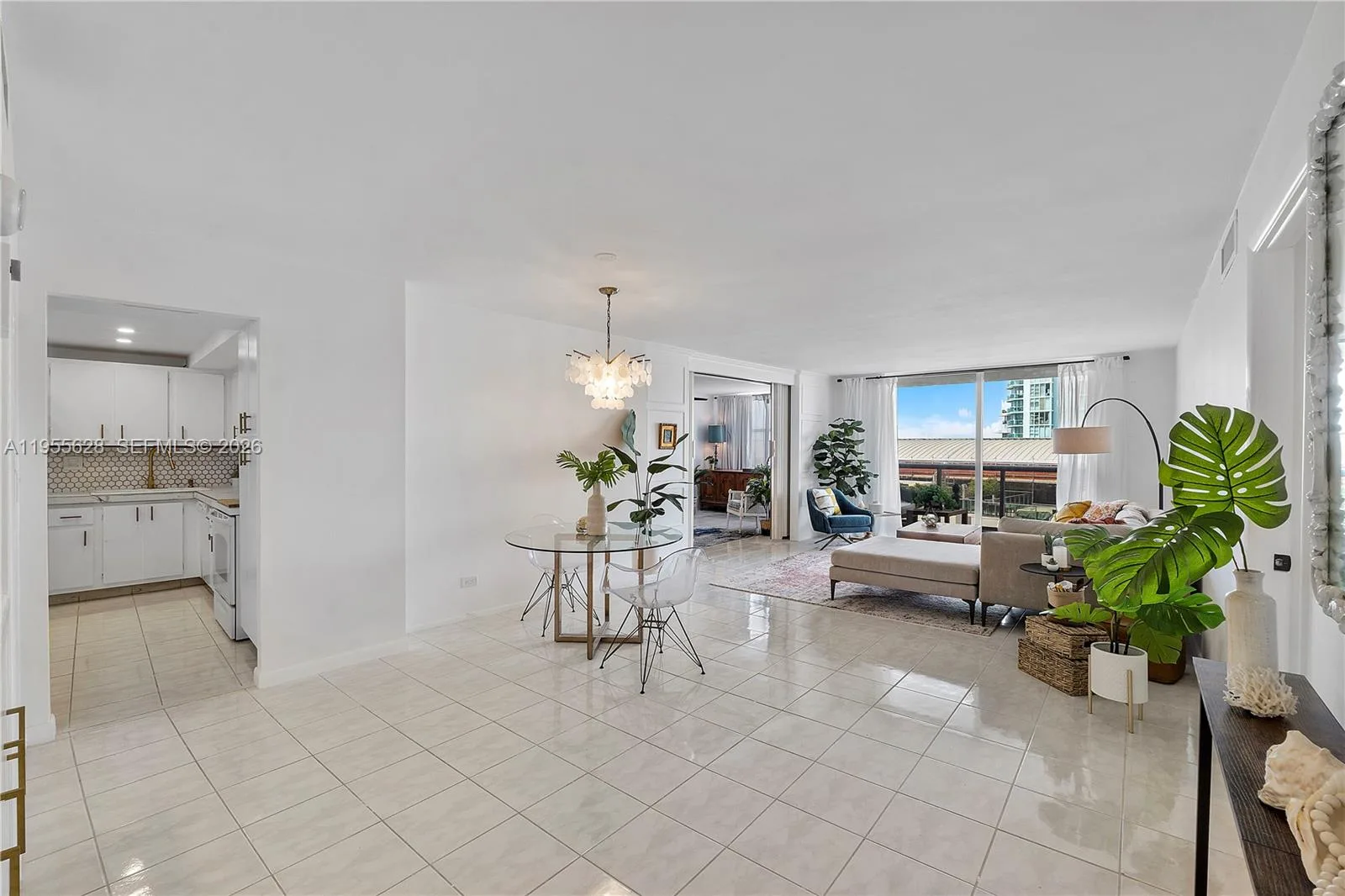 6039 Collins Ave # 934, Miami Beach, FL 33140