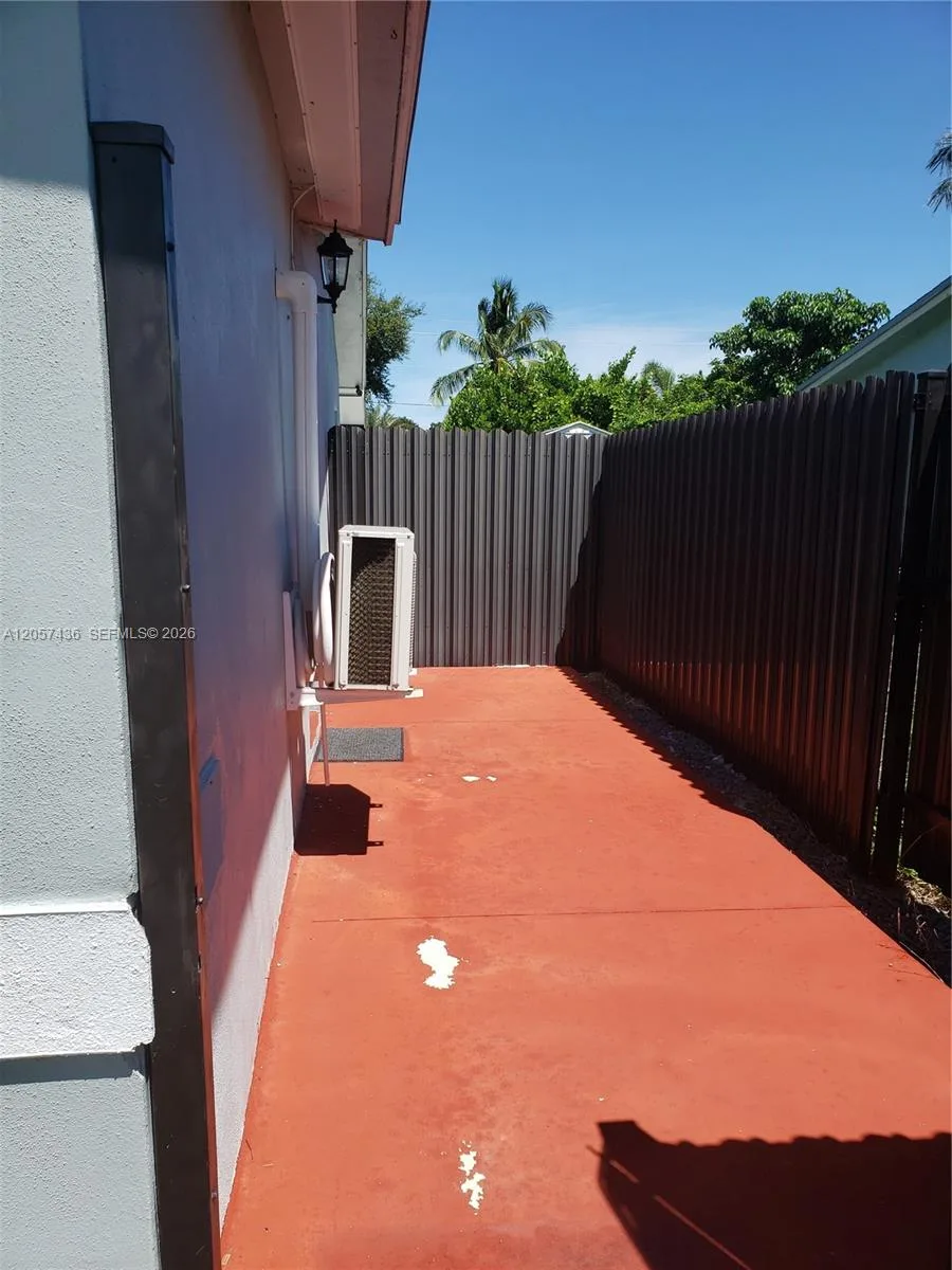1695 NW 3rd Ave # 0, Homestead, FL 33030 — zdjęcie 2