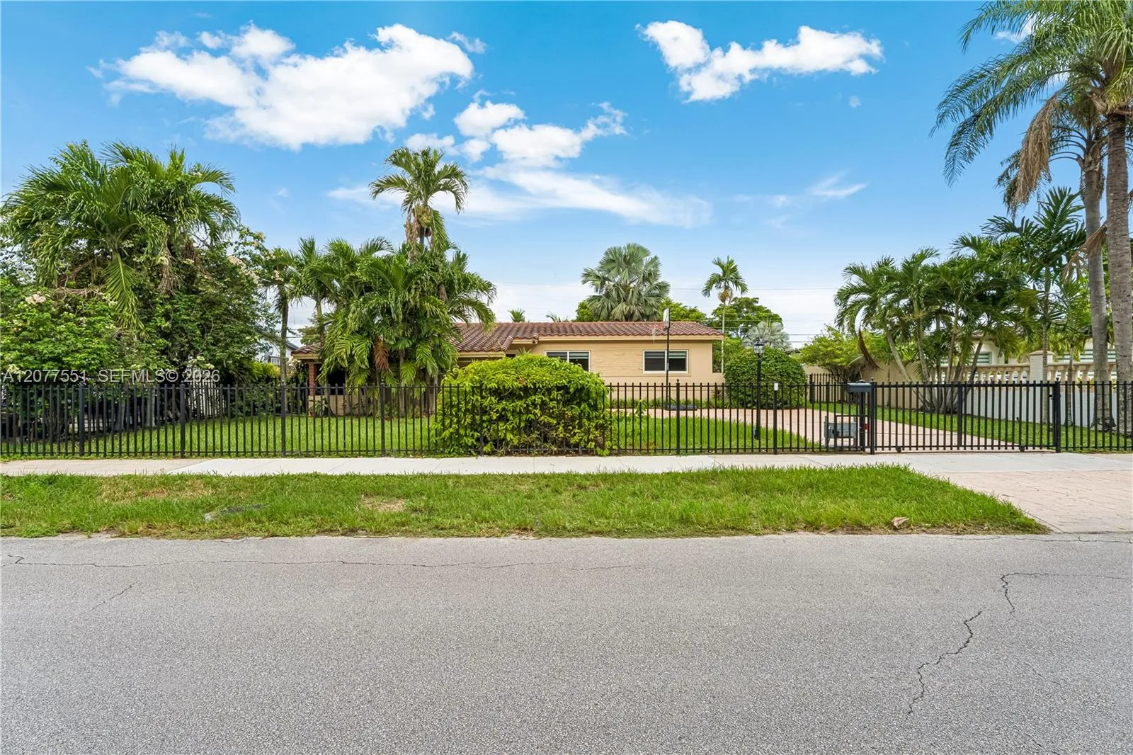 1435 SW 78th Ct, Miami, FL 33144