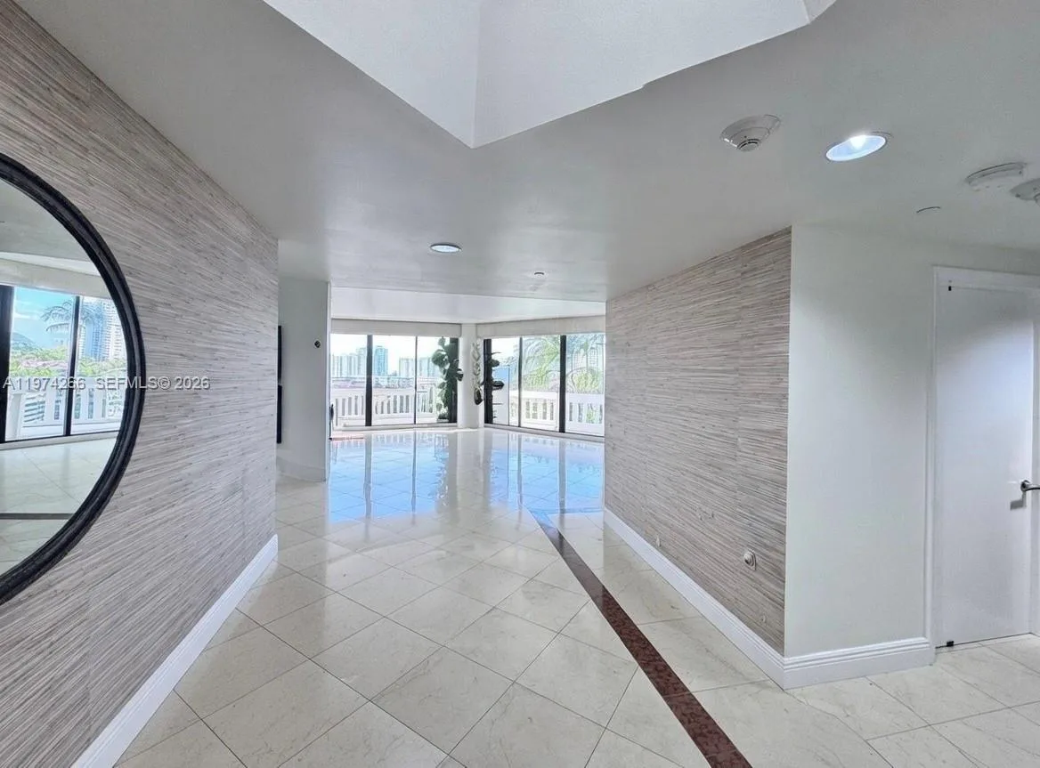 2000 Island Blvd # 606, Aventura, FL 33160